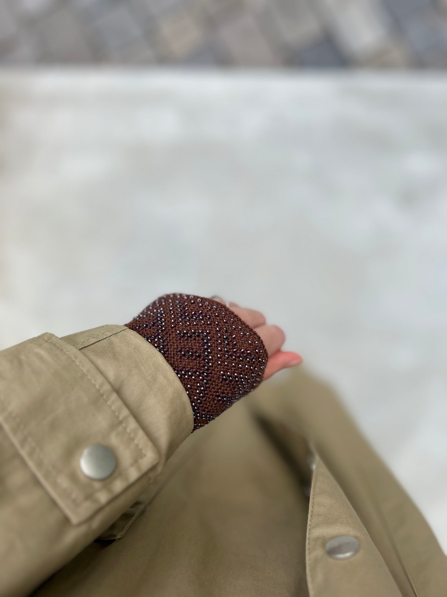 《受注制作》 Ingrida. 【Amulet】ブラウンにピンクやモーブ、レッドパールのビーズ/リエシネス