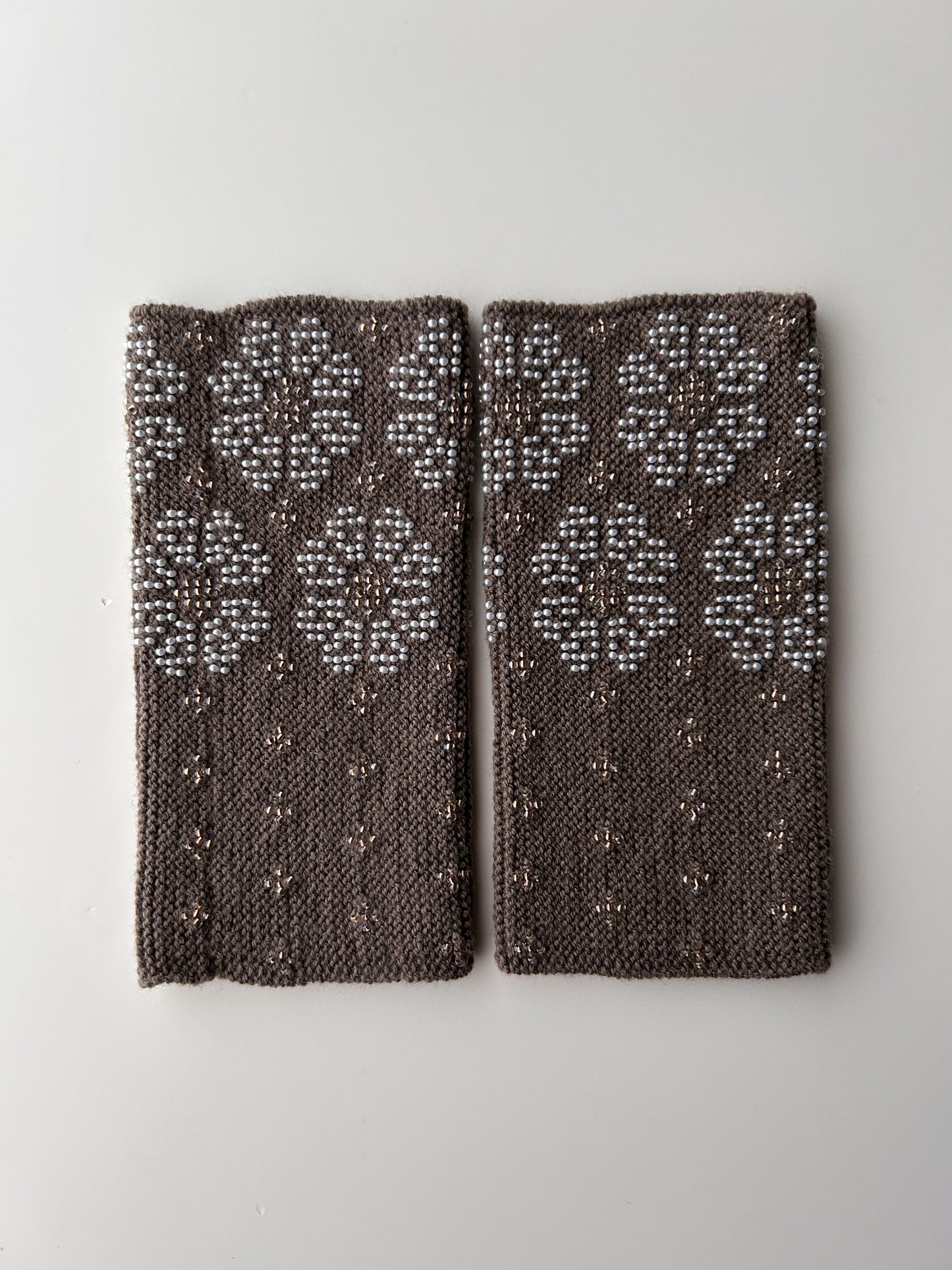 上下2way！【即納】サウレリア｜モカブラウン｜手編みリストウォーマー