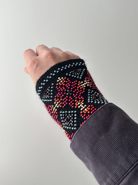 【即納】ダイヤモンドヴィーナス｜MOMIJIブラック｜手編みリストウォーマー