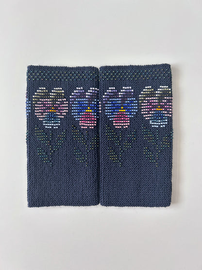 【即納】エターナルパンジー｜全3色｜手編みリストウォーマー