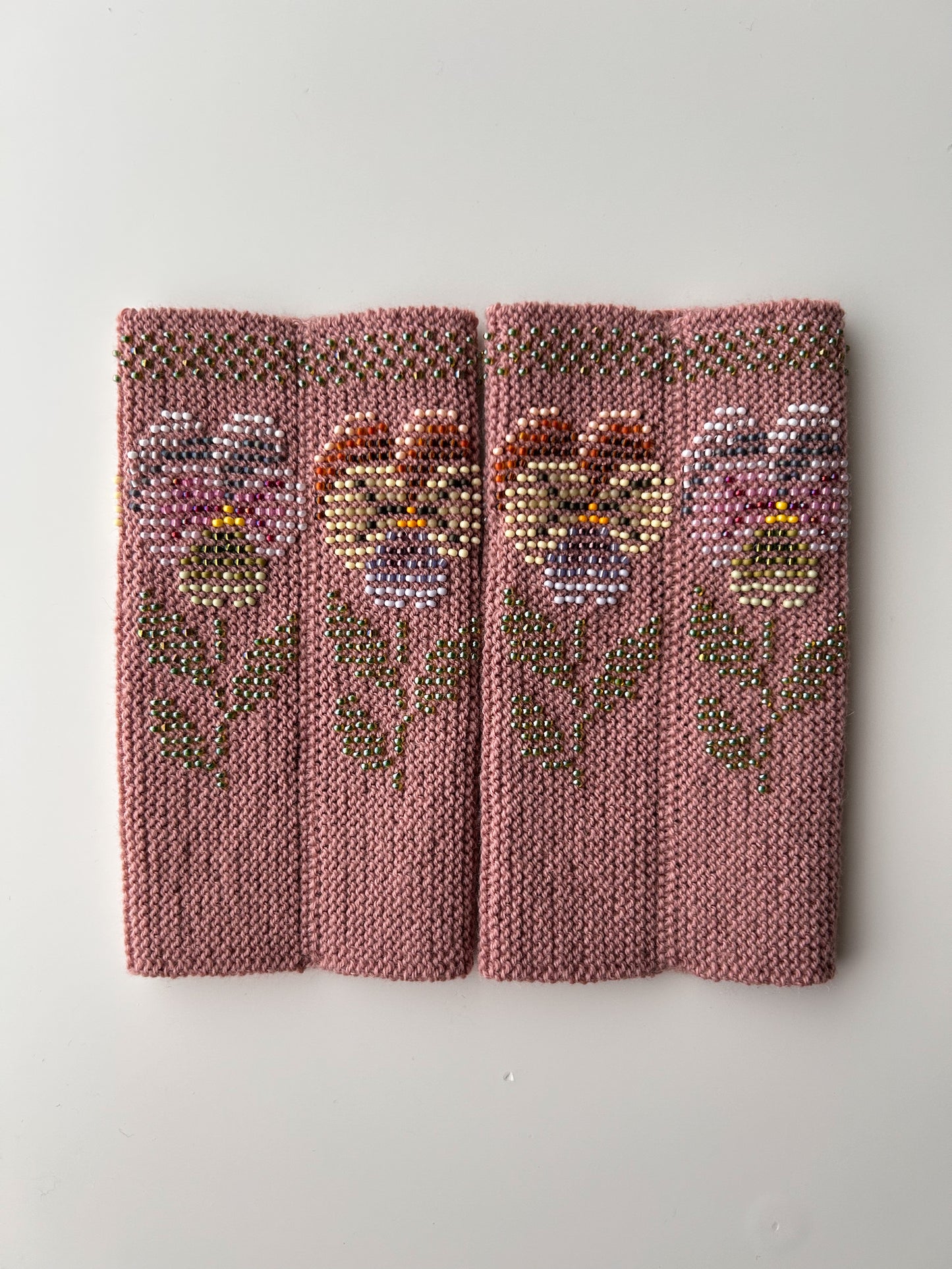 【即納】エターナルパンジー｜クラシックローズ｜手編みリストウォーマー