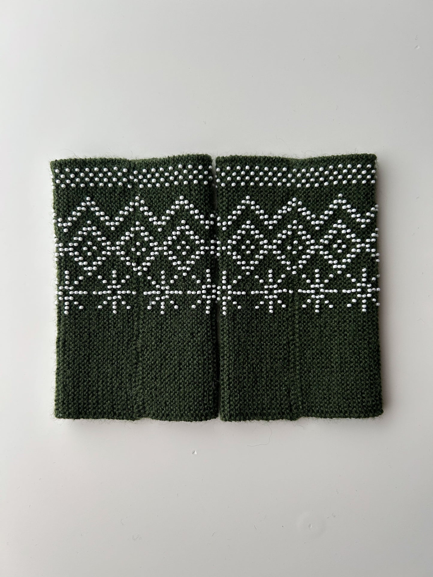 【即納】サンリットグレース｜カーキ｜手編みリストウォーマー