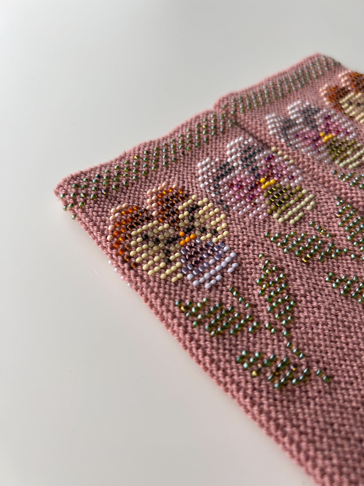 【即納】エターナルパンジー｜クラシックローズ｜手編みリストウォーマー