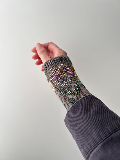 【即納】エターナルパンジー｜モカブラウン｜手編みリストウォーマー