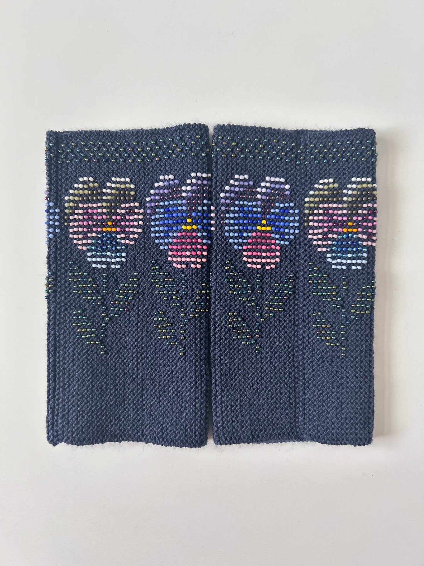 【即納】エターナルパンジー｜全3色｜手編みリストウォーマー