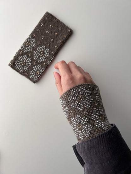 上下2way！【即納】サウレリア｜モカブラウン｜手編みリストウォーマー