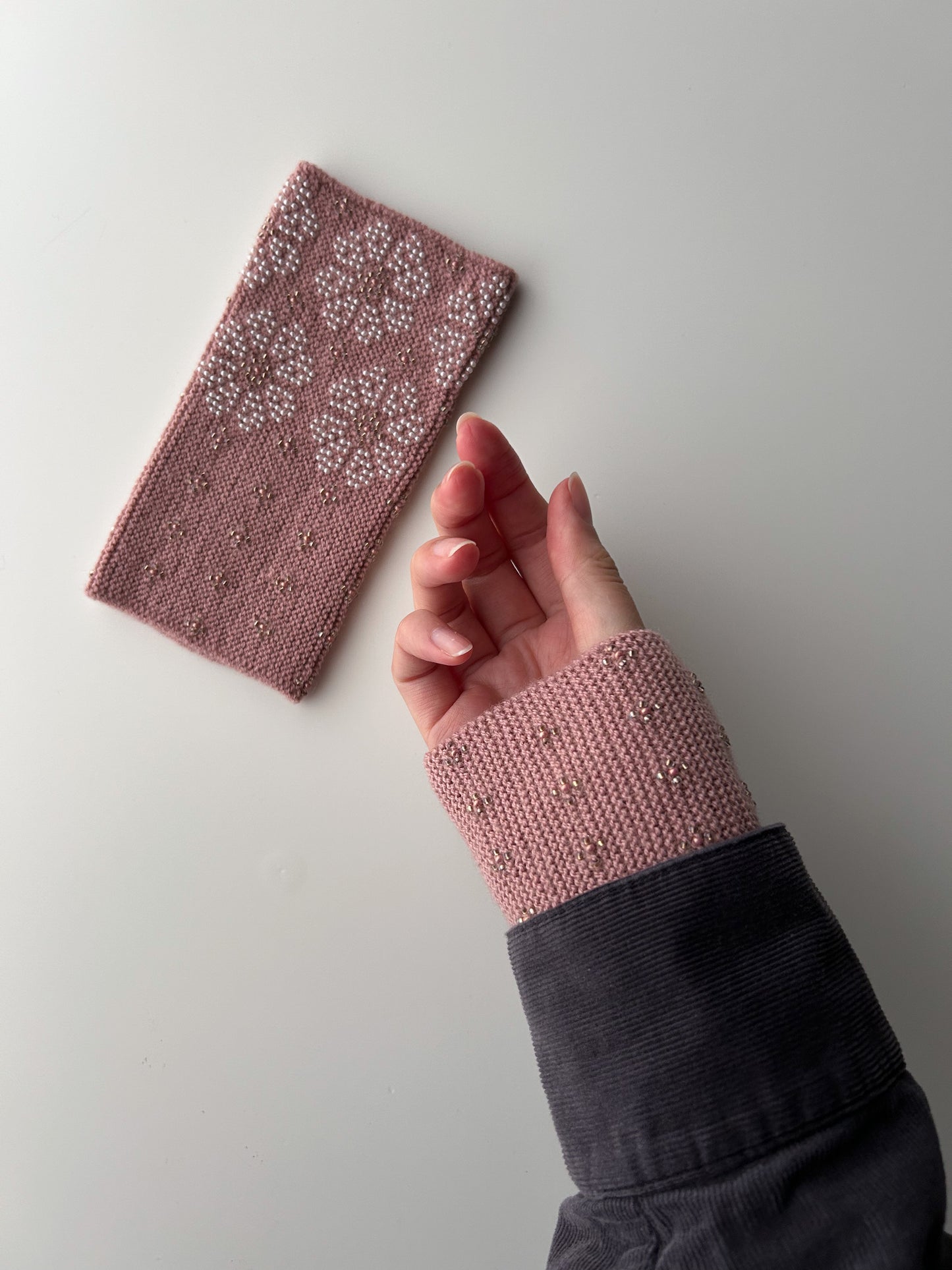 上下2way！【即納】サウレリア｜クラシックローズ｜手編みリストウォーマー