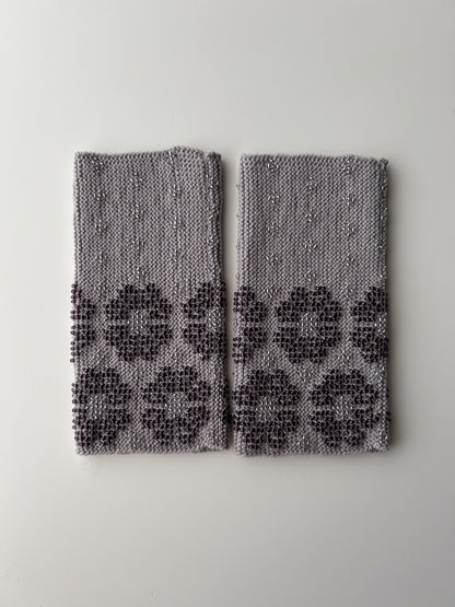 上下2way！ 【即納】サウレリア｜ウォームグレー｜クリスタル入り手編みリストウォーマー