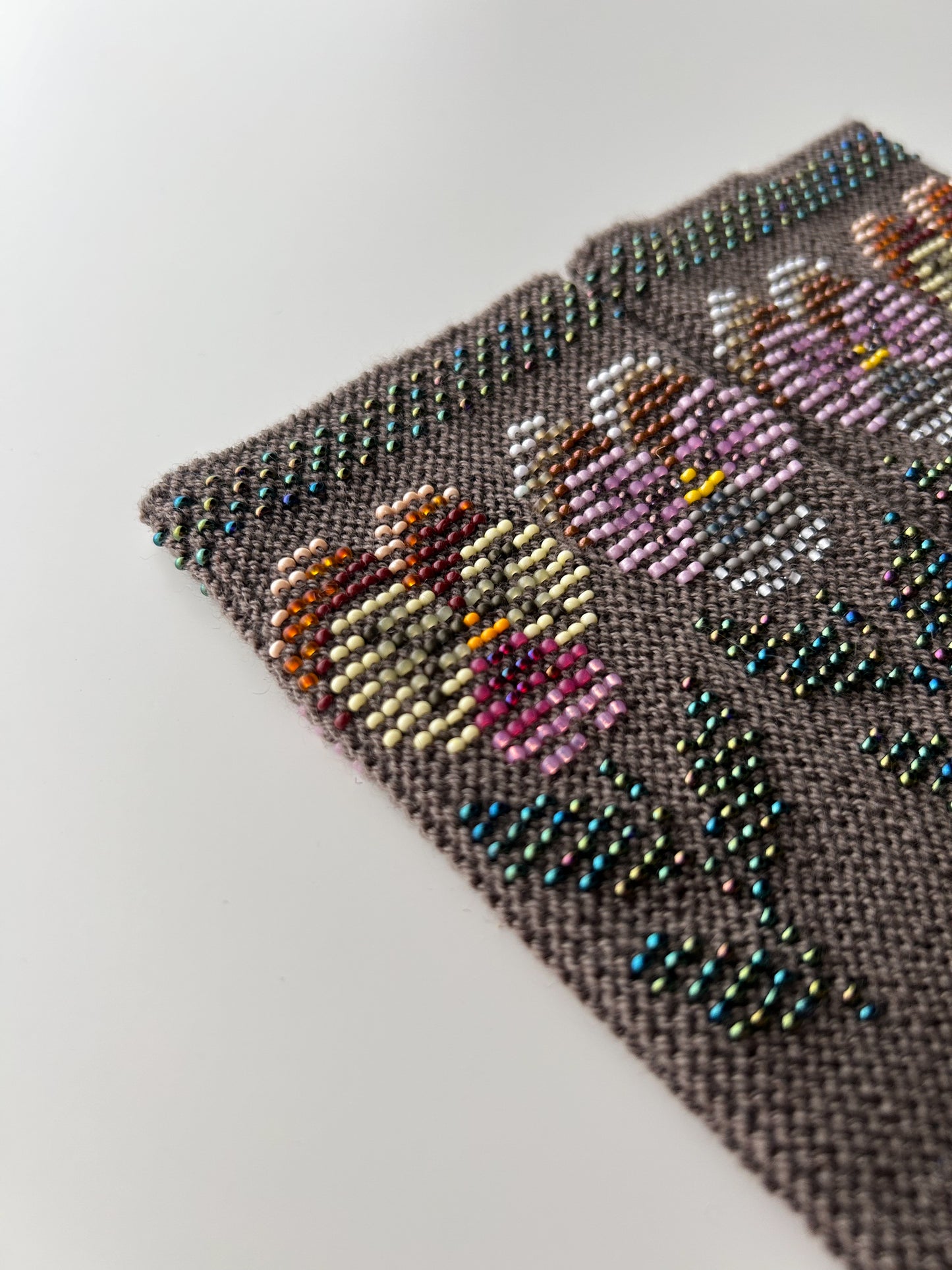 【即納】エターナルパンジー｜モカブラウン｜手編みリストウォーマー