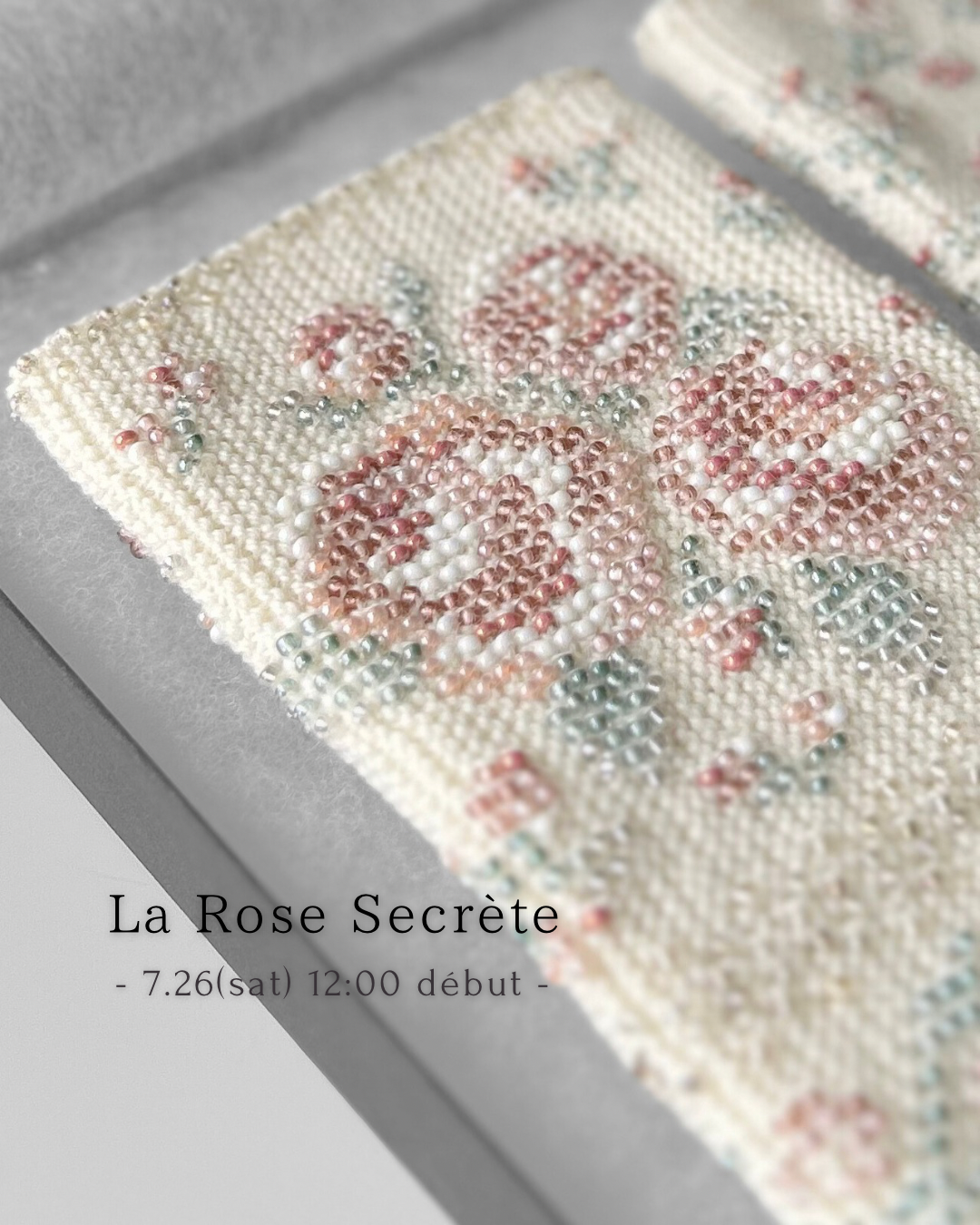 【Autumn受注製作】La Rose Secrète｜選べる2色｜手編みリストウォーマー
