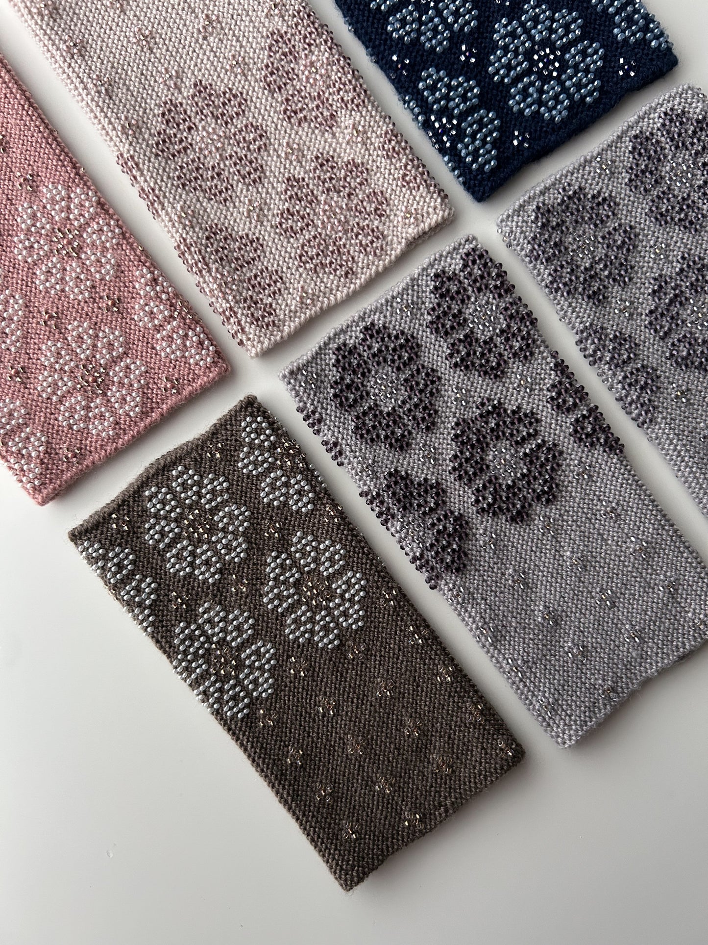 上下2way！ 【即納】サウレリア｜ピンクベージュ｜クリスタル入り手編みリストウォーマー