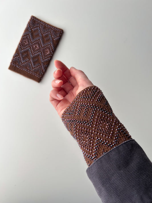 【即納】クラシカルダイヤモンド｜ブラウン｜手編みリストウォーマー