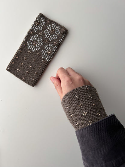 上下2way！【即納】サウレリア｜モカブラウン｜手編みリストウォーマー