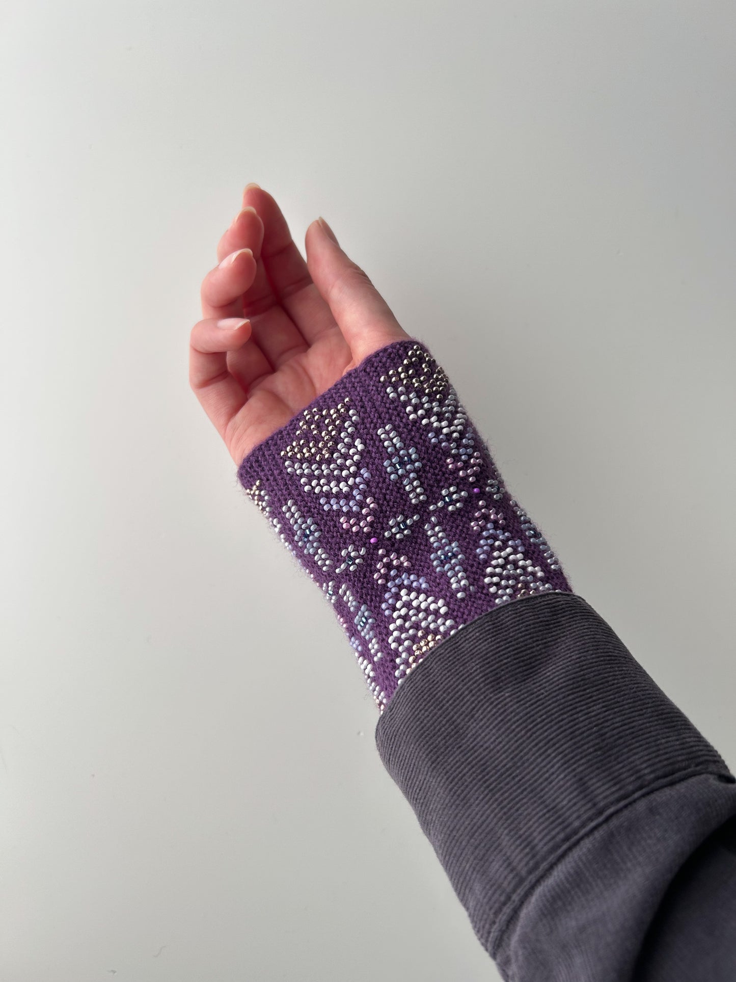 【即納】ミスティックガーデン｜パープル｜手編みリストウォーマー