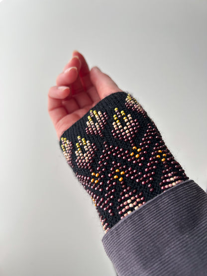 【即納】シンフォニックフラワー｜ブラック｜手編みリストウォーマー