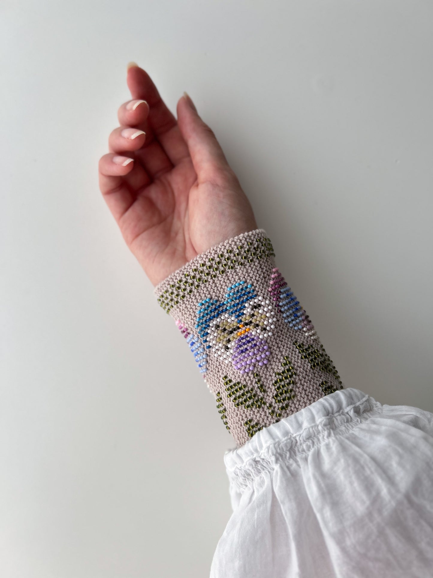 【即納】エターナルパンジー｜全3色｜手編みリストウォーマー