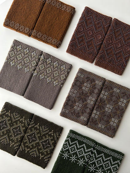 【即納】クラシカルダイヤモンド｜ブラウン｜手編みリストウォーマー